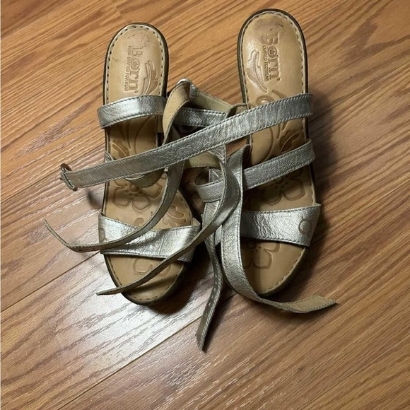 Shoes - Picture 1 of 2